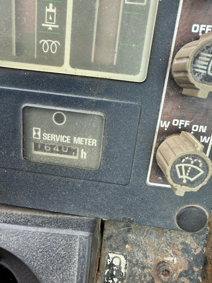 Escavadora de rastos Komatsu PC240NLC-3KP: foto 11 Escavadora de rastos Komatsu PC240NLC-3KP: foto 11