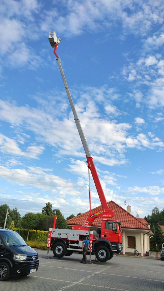 MAN TGM 18.280 4x4 Zwyżka Bison Palfinger TKA 28 Podnośnik Koszowy - Caminhão com plataforma aérea: foto 3 MAN TGM 18.280 4x4 Zwyżka Bison Palfinger TKA 28 Podnośnik Koszowy - Caminhão com plataforma aérea: foto 3