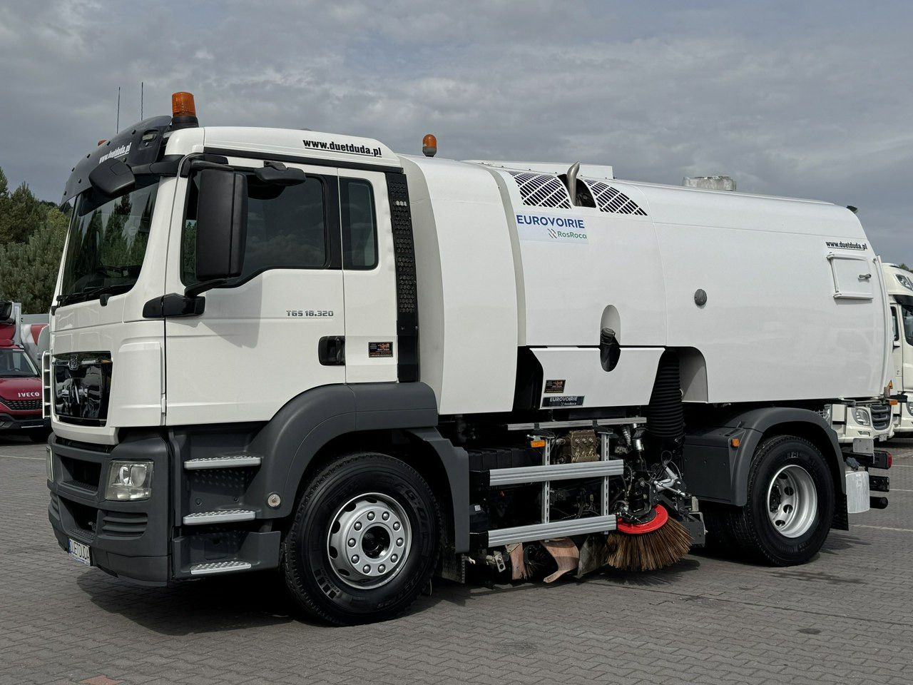 MAN TGS 18.320 E5 BUCHER OPTIFANT 8000 Zamiatarka Uliczna Euro 6 - Varredora urbana: foto 1 MAN TGS 18.320 E5 BUCHER OPTIFANT 8000 Zamiatarka Uliczna Euro 6 - Varredora urbana: foto 1