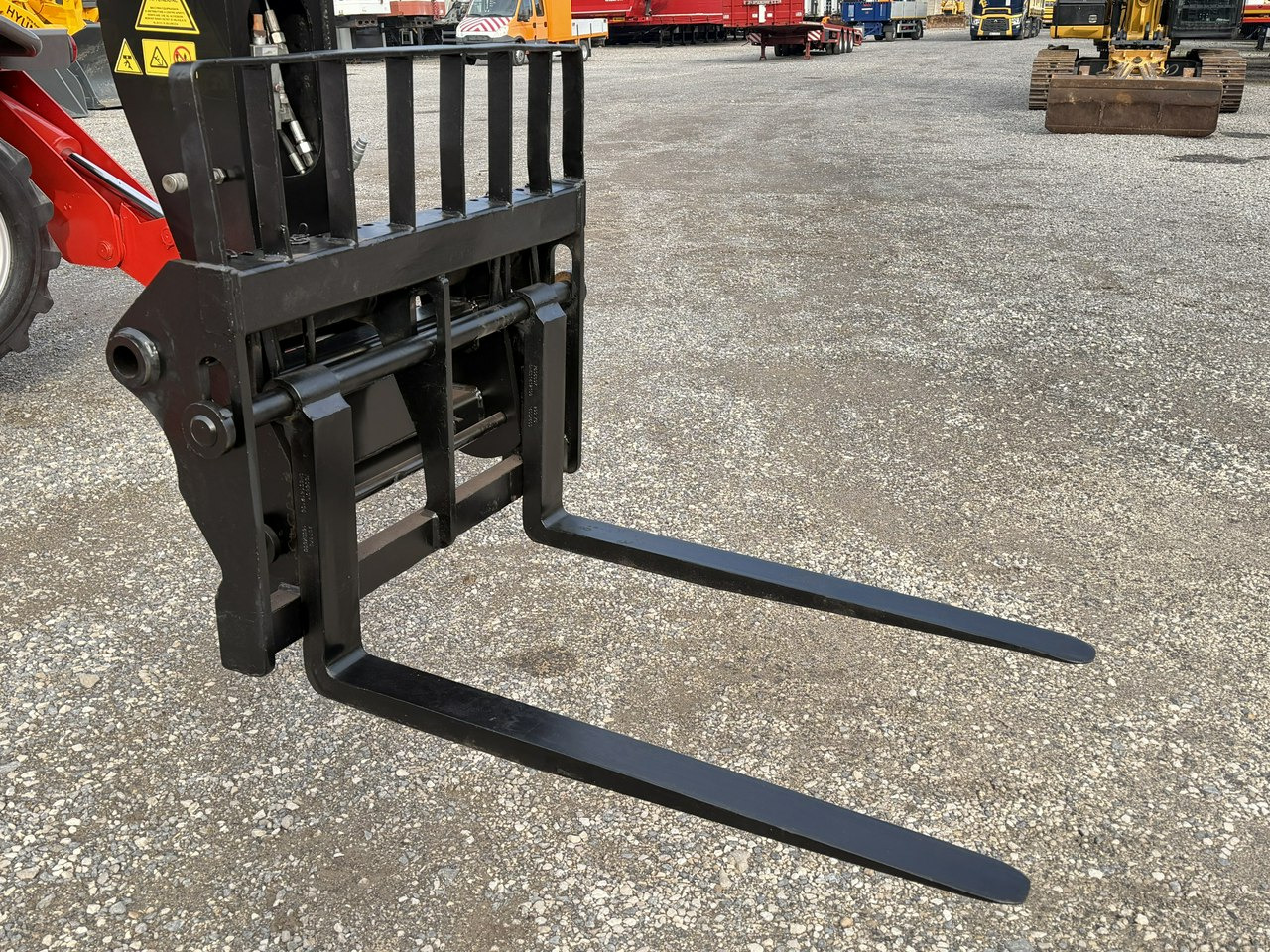 Manitou MRT 1640 Easy ROTO Ładowarka Teleskopowa Obrotowa 1840 2150 - Empilhador telescópico: foto 3 Manitou MRT 1640 Easy ROTO Ładowarka Teleskopowa Obrotowa 1840 2150 - Empilhador telescópico: foto 3