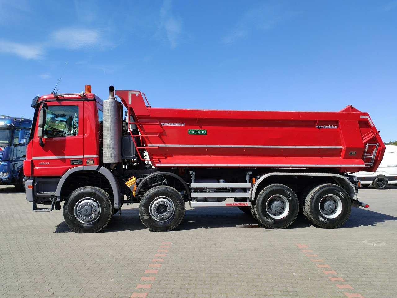 Mercedes Actros 4141 8x6 Wywrot SKIBICKI Automat EPS ze Sprzegłem !!! - Camião basculante: foto 4 Mercedes Actros 4141 8x6 Wywrot SKIBICKI Automat EPS ze Sprzegłem !!! - Camião basculante: foto 4