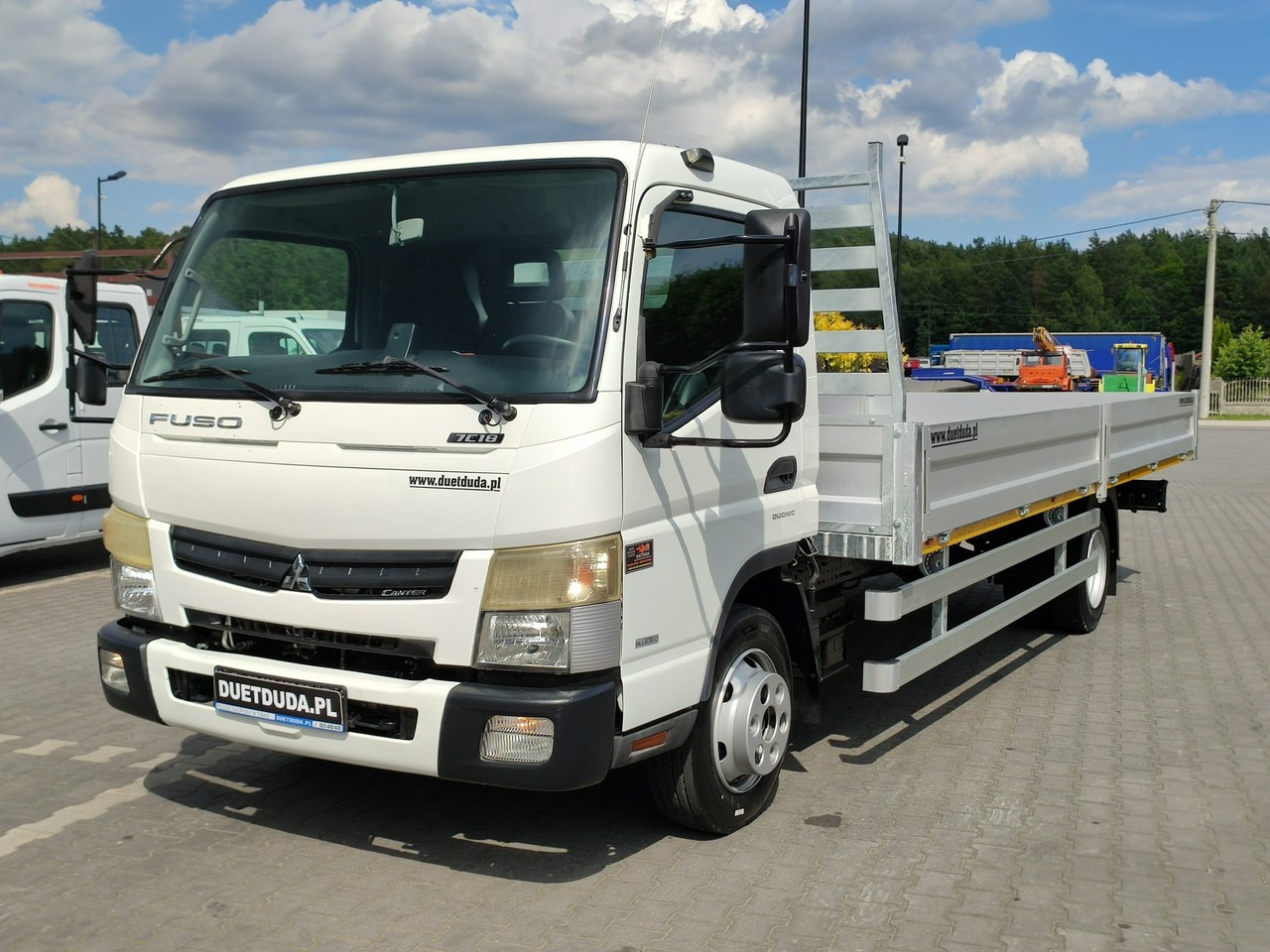 Mitsubishi Canter 7C18 3.0/150 KM Skrzyniowy Automat Klima - Camião de caixa aberta/ Plataforma: foto 3 Mitsubishi Canter 7C18 3.0/150 KM Skrzyniowy Automat Klima - Camião de caixa aberta/ Plataforma: foto 3