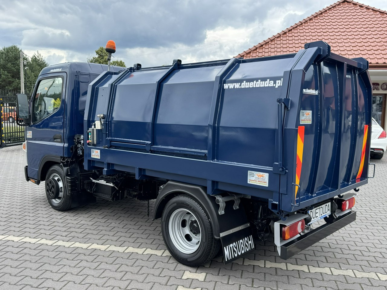 Mitsubishi Canter - Caminhão de lixo: foto 5 Mitsubishi Canter - Caminhão de lixo: foto 5