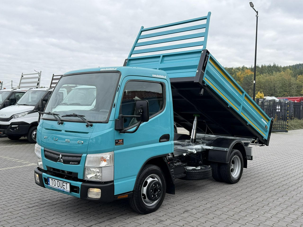 Mitsubishi Canter - Carrinha basculante: foto 5 Mitsubishi Canter - Carrinha basculante: foto 5