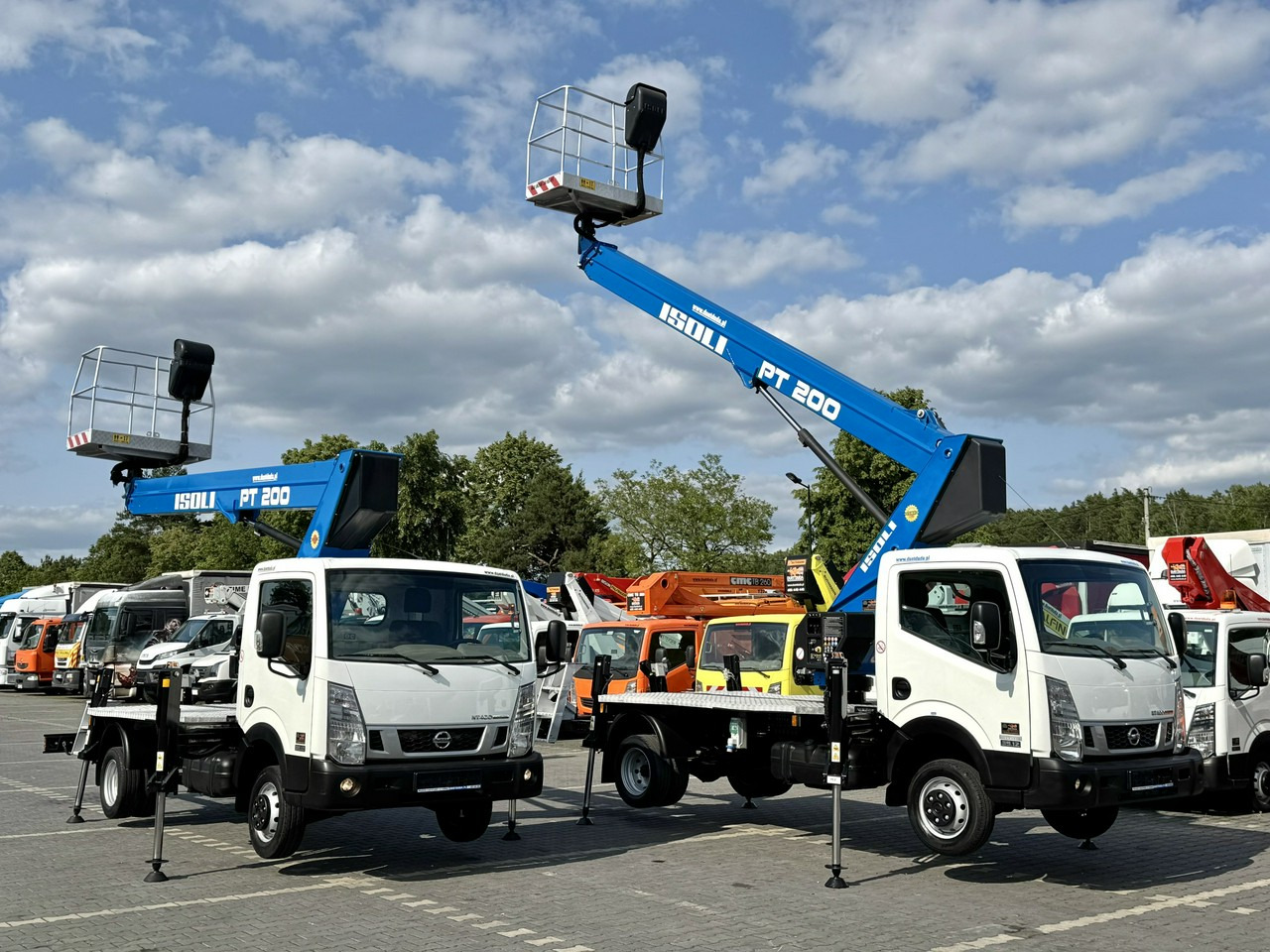 Nissan Cabstar - Caminhão com plataforma aérea: foto 4 Nissan Cabstar - Caminhão com plataforma aérea: foto 4
