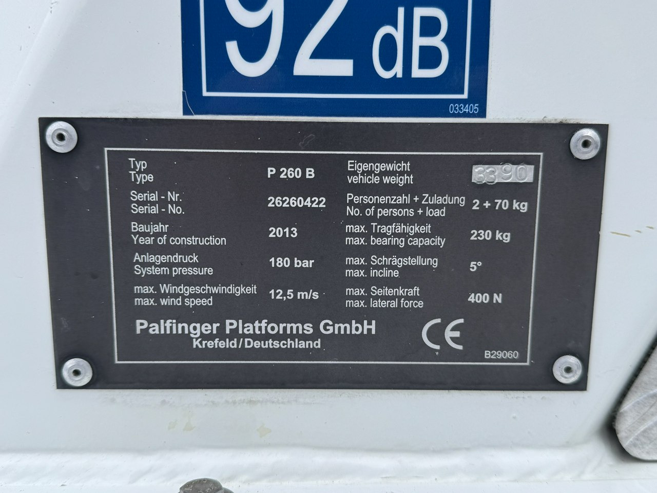 Caminhão com plataforma aérea Nissan Cabstar: foto 6