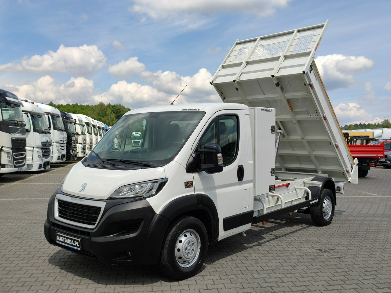 Peugeot Boxer - Carrinha basculante: foto 1 Peugeot Boxer - Carrinha basculante: foto 1