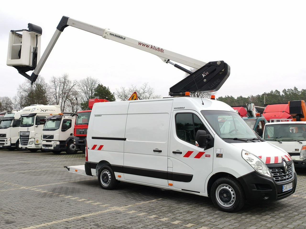 Caminhão com plataforma aérea Renault Master: foto 7