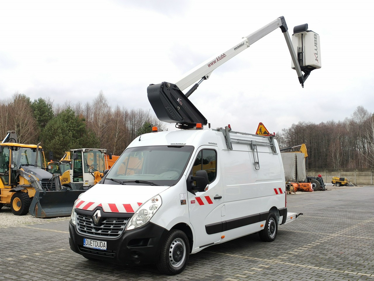 Caminhão com plataforma aérea Renault Master: foto 6