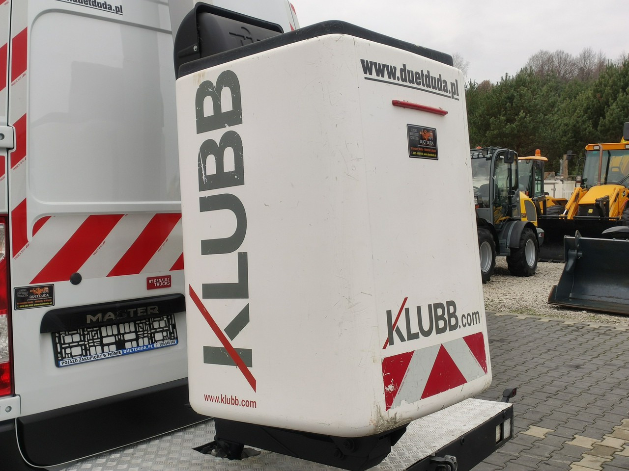Caminhão com plataforma aérea Renault Master: foto 26