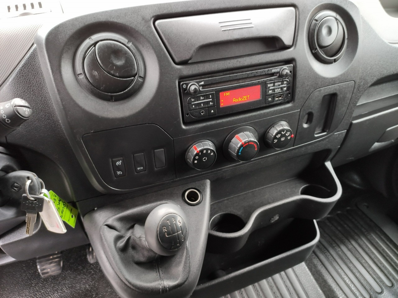 Caminhão com plataforma aérea Renault Master: foto 34