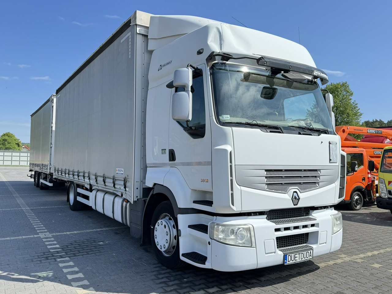 Renault Premium 380 DXi Euro 5 Firana 19 Palet Dach Zsuwany 18ton DMC - Camião de lona: foto 4 Renault Premium 380 DXi Euro 5 Firana 19 Palet Dach Zsuwany 18ton DMC - Camião de lona: foto 4