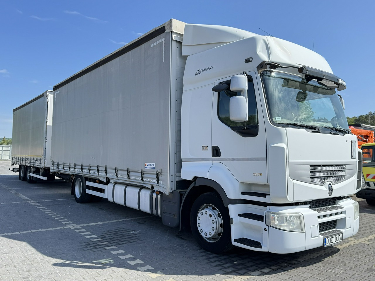 Renault Premium 380 DXi Euro 5 Firana 19 Palet Dach Zsuwany 18ton DMC - Camião de lona: foto 2 Renault Premium 380 DXi Euro 5 Firana 19 Palet Dach Zsuwany 18ton DMC - Camião de lona: foto 2