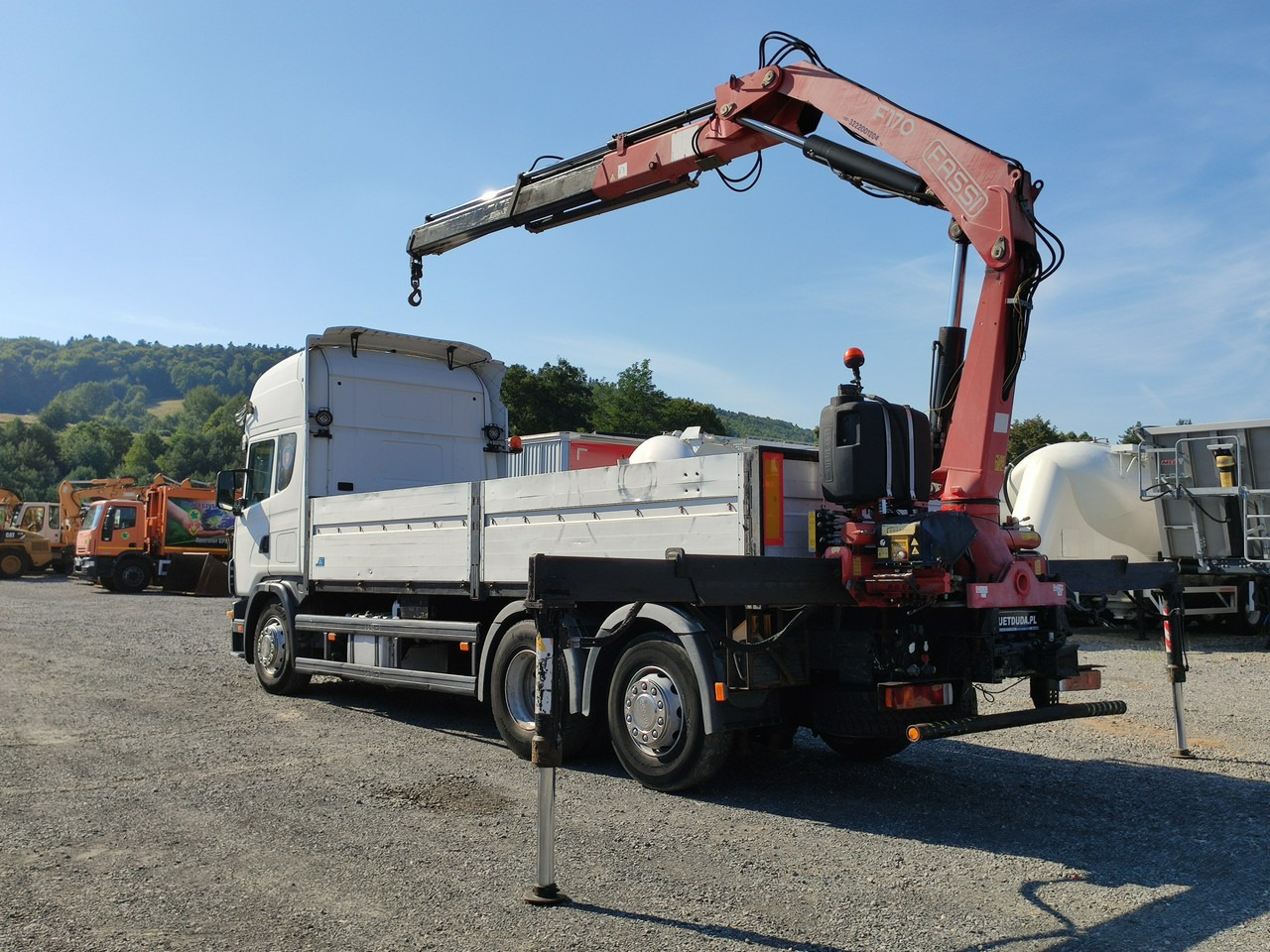 Scania 124L 420 6x2 Retarder HDS FASSI F170 Budowlanka - Camião de caixa aberta/ Plataforma, Camião grua: foto 3 Scania 124L 420 6x2 Retarder HDS FASSI F170 Budowlanka - Camião de caixa aberta/ Plataforma, Camião grua: foto 3