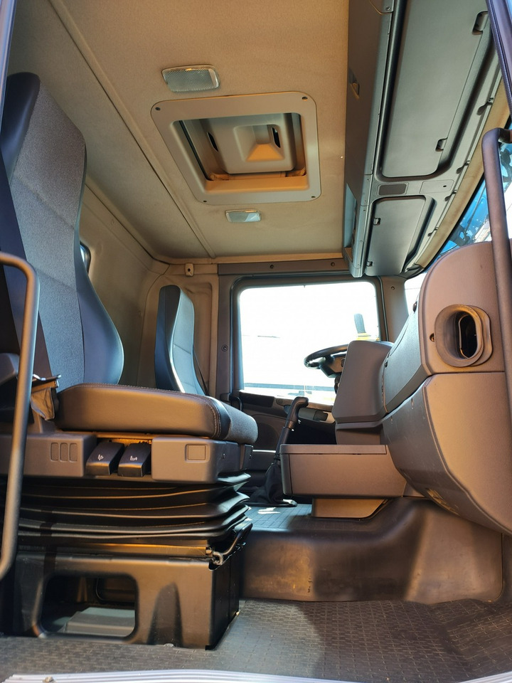 Camião de caixa aberta/ Plataforma, Camião grua Scania R 400 LB 6x2 HDS Budowlanka Widły Oś Skrętna Super Stan: foto 28 Camião de caixa aberta/ Plataforma, Camião grua Scania R 400 LB 6x2 HDS Budowlanka Widły Oś Skrętna Super Stan: foto 28