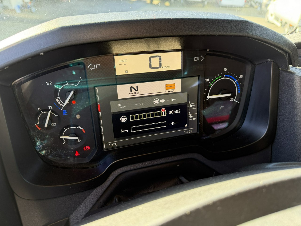 Tractor Renault Gama T 520 Standard Silnik 13litrów Euro 6: foto 25 Tractor Renault Gama T 520 Standard Silnik 13litrów Euro 6: foto 25