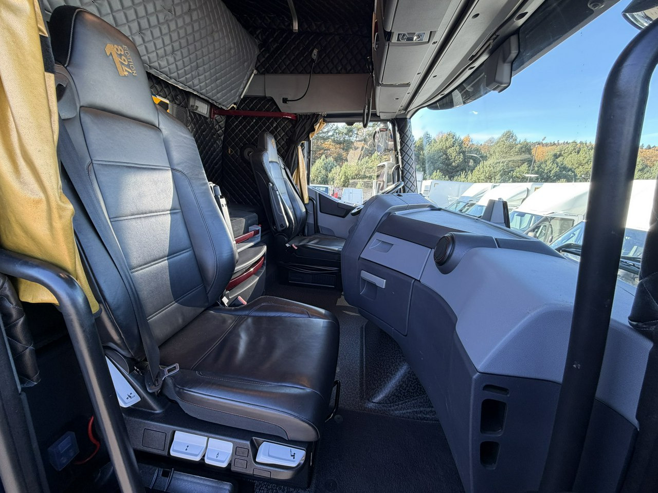 Tractor Renault Gama T 520 Standard Silnik 13litrów Euro 6: foto 35 Tractor Renault Gama T 520 Standard Silnik 13litrów Euro 6: foto 35