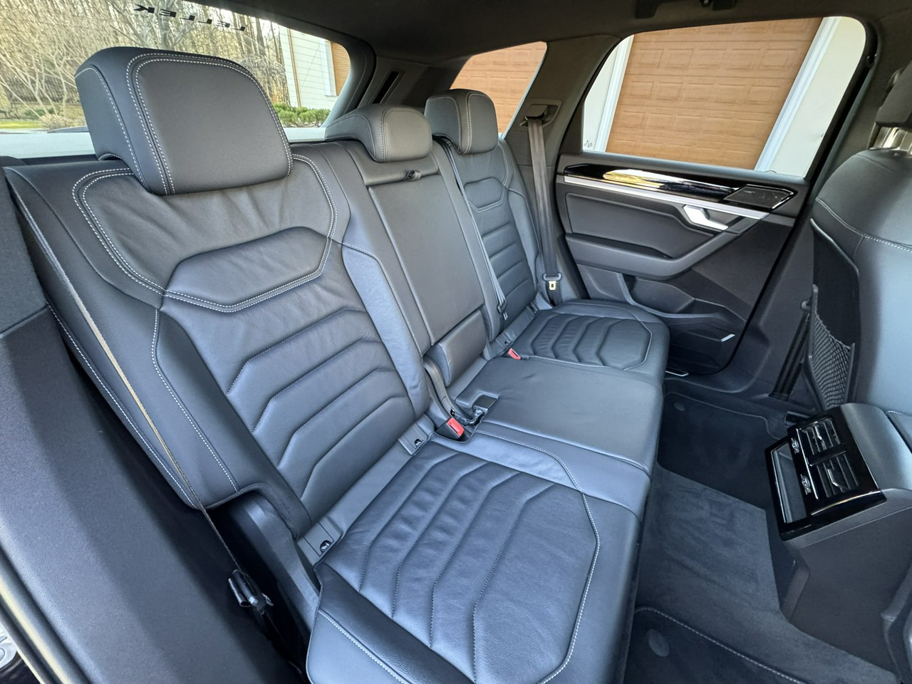 SUV Volkswagen Touareg: foto 50