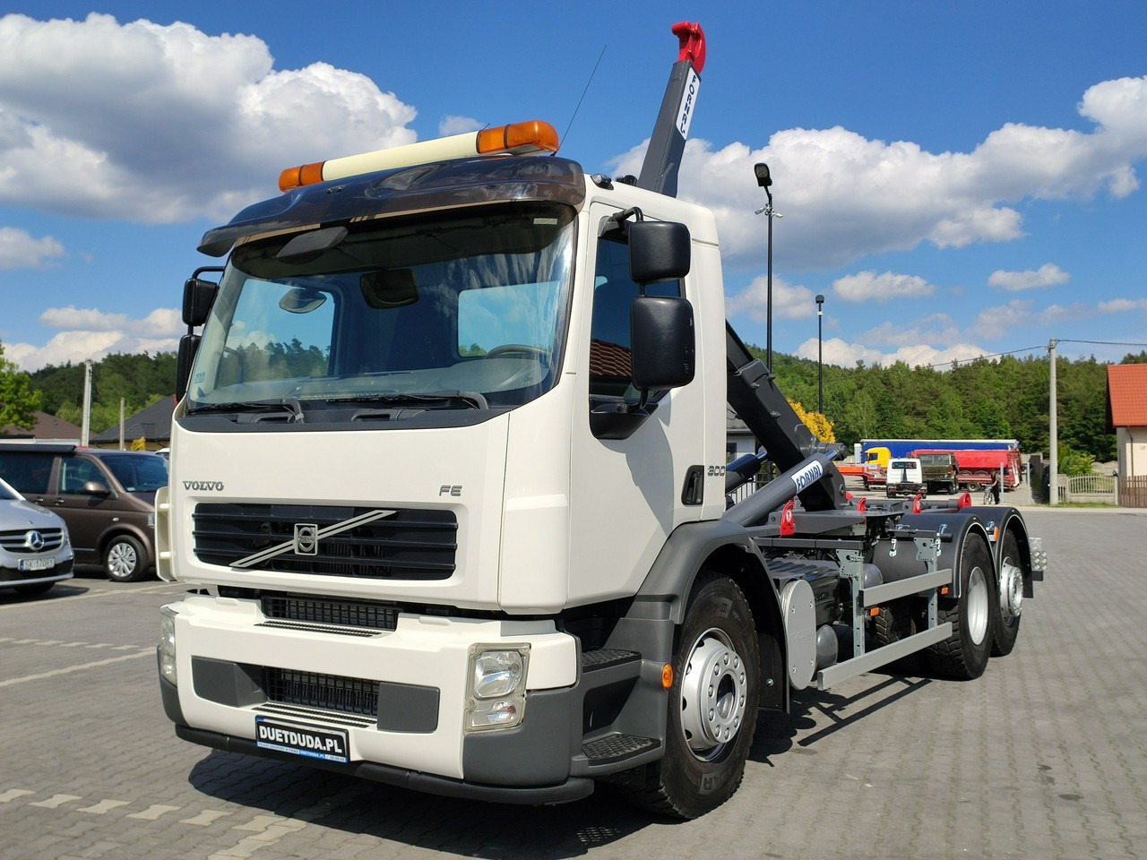 Volvo FE 26.300 Hakowiec Napęd 6x2 Oś Skrętna - Camião polibenne: foto 4 Volvo FE 26.300 Hakowiec Napęd 6x2 Oś Skrętna - Camião polibenne: foto 4