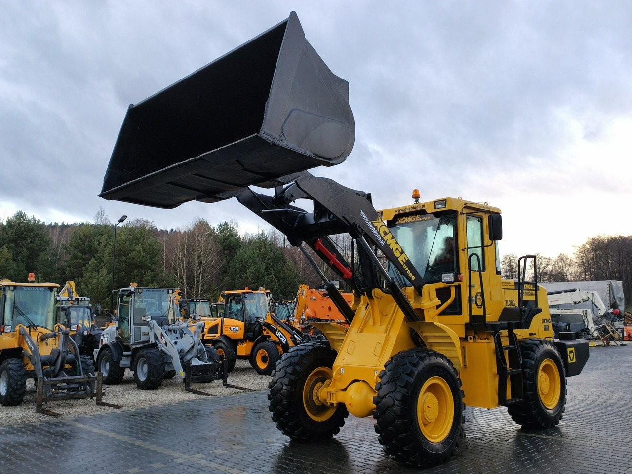 XCMG ZL 30G Centralne smarowanie Klimatyzacja 10T Super Stan !!! - Pá carregadora de rodas: foto 3 XCMG ZL 30G Centralne smarowanie Klimatyzacja 10T Super Stan !!! - Pá carregadora de rodas: foto 3