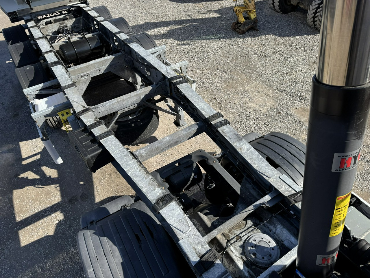 Zasław D-653A Mulda Stalowa Hardox 30m - Semi-reboque basculante: foto 3 Zasław D-653A Mulda Stalowa Hardox 30m - Semi-reboque basculante: foto 3