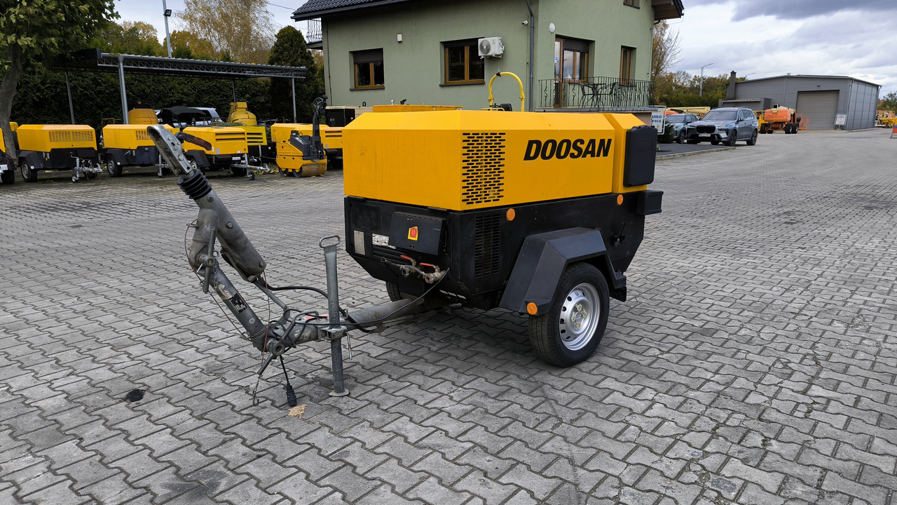 DOOSAN 741 - Compressor de ar: foto 1 DOOSAN 741 - Compressor de ar: foto 1