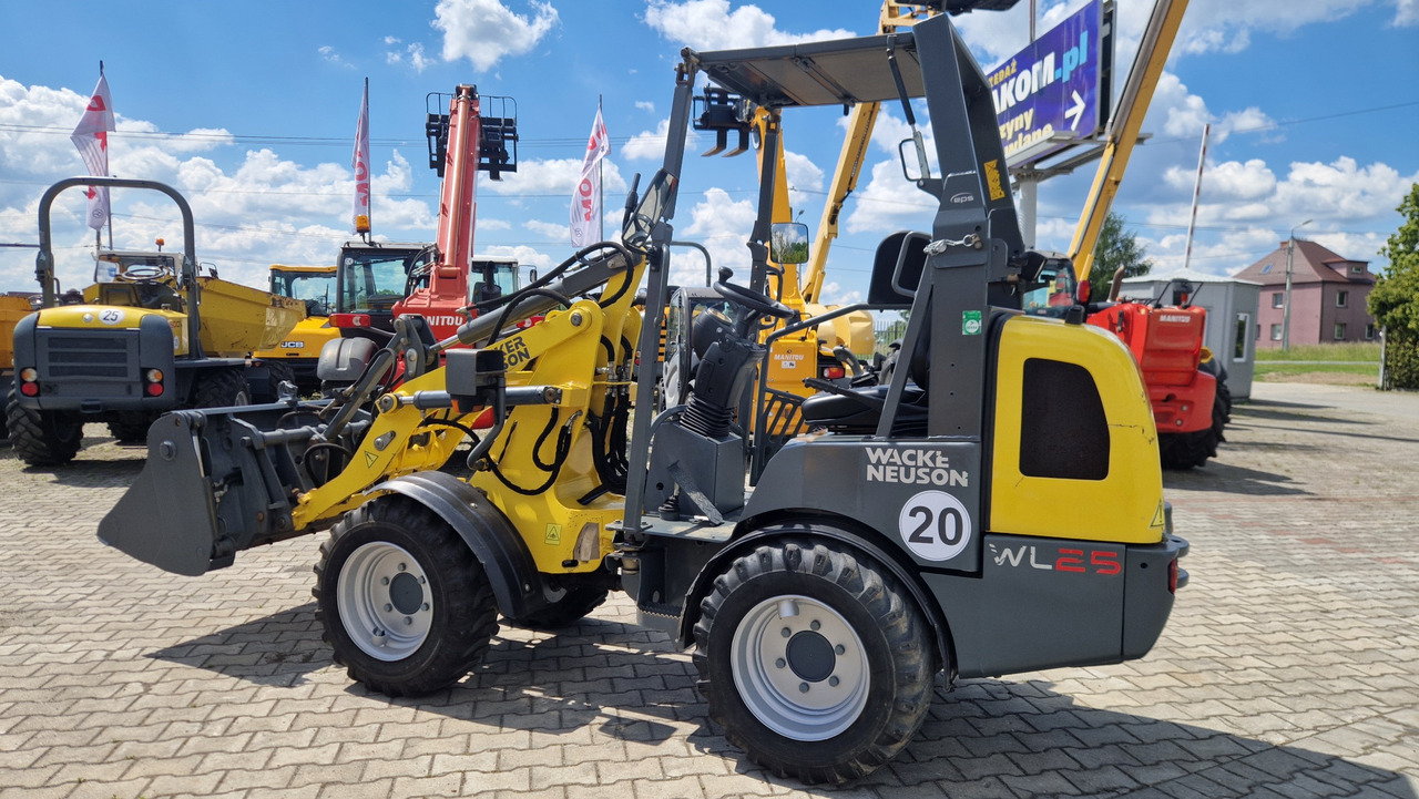 WACKER NEUSON WL 25 - Pá carregadora de rodas: foto 1 WACKER NEUSON WL 25 - Pá carregadora de rodas: foto 1