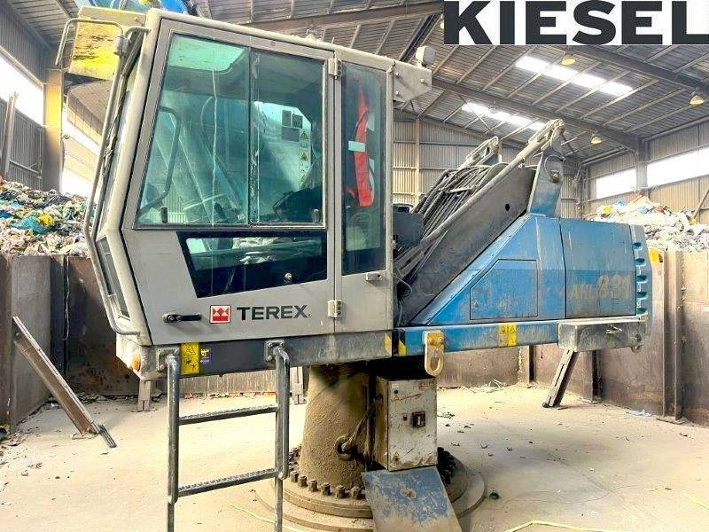 Fuchs AHL 831 D - Manipulador de material: foto 1 Fuchs AHL 831 D - Manipulador de material: foto 1