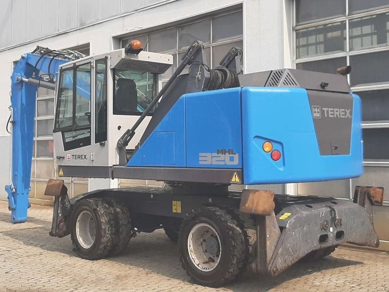 Fuchs MHL 320 F - Manipulador de material: foto 3 Fuchs MHL 320 F - Manipulador de material: foto 3