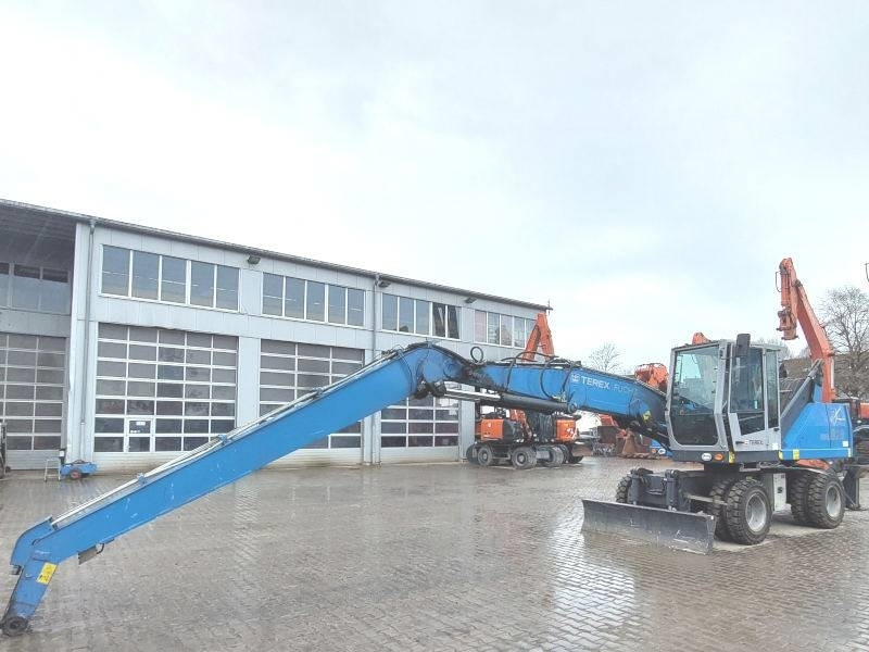 Fuchs MHL 820 D Elektro - Manipulador de material: foto 2 Fuchs MHL 820 D Elektro - Manipulador de material: foto 2