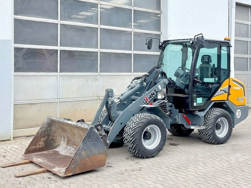 Giant G 3500 X-Tra - Mini pá carregadora: foto 2 Giant G 3500 X-Tra - Mini pá carregadora: foto 2