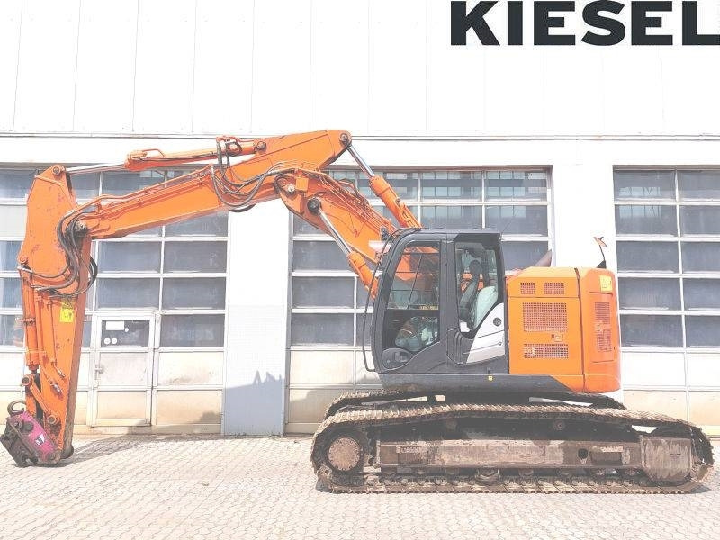Hitachi ZX 225 US LC-5 - Escavadora de rastos: foto 1 Hitachi ZX 225 US LC-5 - Escavadora de rastos: foto 1