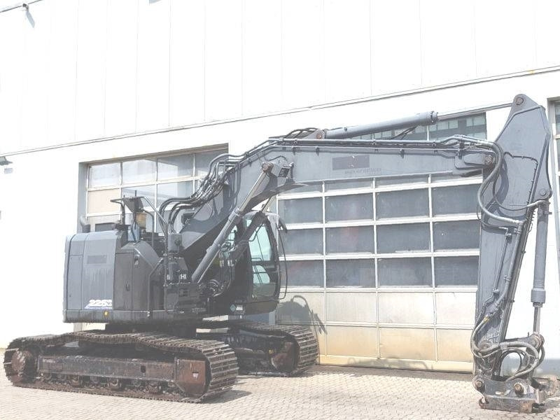 Hitachi ZX 225 US LC-6 - Escavadora de rastos: foto 4 Hitachi ZX 225 US LC-6 - Escavadora de rastos: foto 4