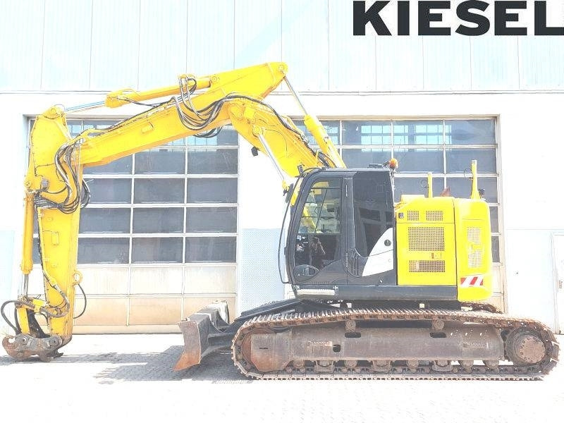 Escavadora de rastos Hitachi ZX 225 US LC-6: foto 1