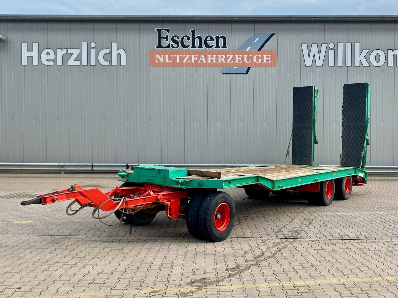 Goldhofer TU3-24/80 Tieflader*Wechselzugauge*Trommelbremse - Reboque baixa: foto 1 Goldhofer TU3-24/80 Tieflader*Wechselzugauge*Trommelbremse - Reboque baixa: foto 1