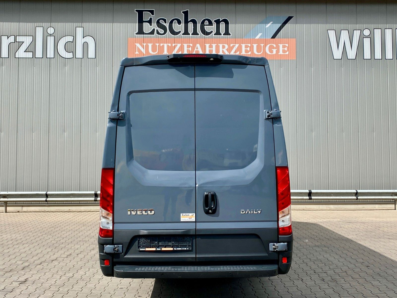 Iveco 35 S 16 Daily | Schiebetür*Kamera*Navi*AC*1.Hand - Furgão: foto 4 Iveco 35 S 16 Daily | Schiebetür*Kamera*Navi*AC*1.Hand - Furgão: foto 4