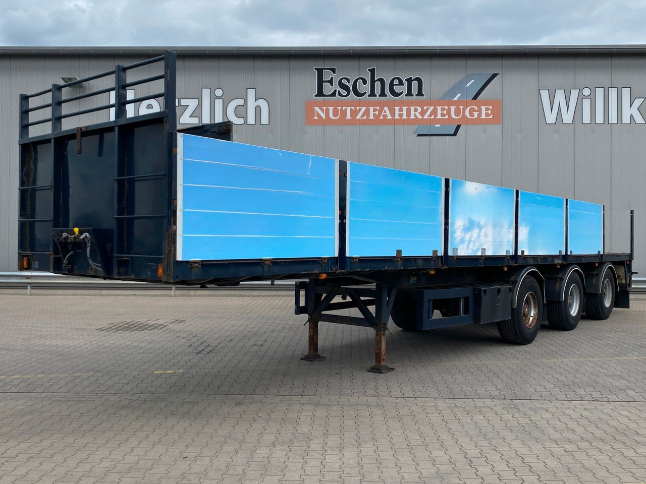 Semi-reboque plataforma/ Caixa aberta KWB/Bree Rollkranauflieger | 2+3.Achse gelenkt: foto 1