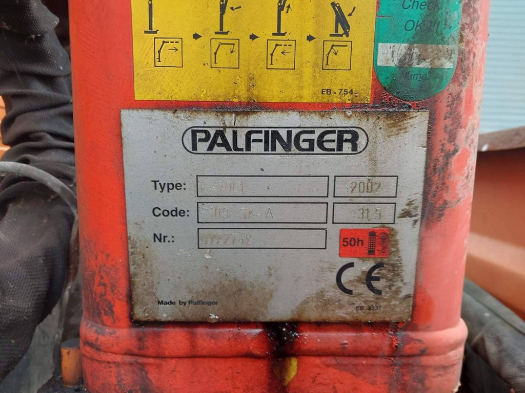 MAN LE 8.220 4x4 / Kran - Camião basculante, Camião grua: foto 5 MAN LE 8.220 4x4 / Kran - Camião basculante, Camião grua: foto 5