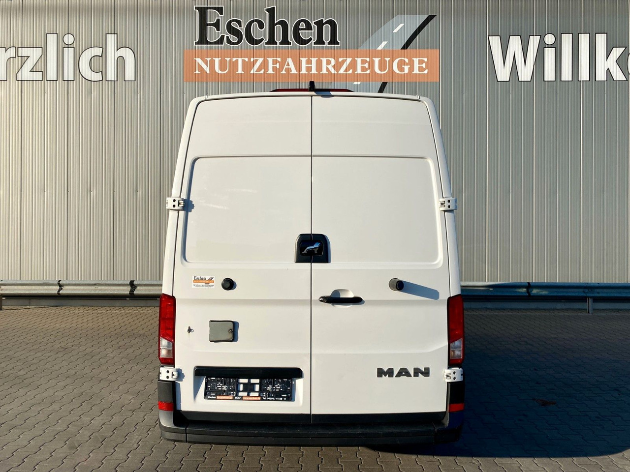 MAN TGE 3.140 | Seitentür*3x Sitze*Navi*Kamera*AC - Furgão: foto 4 MAN TGE 3.140 | Seitentür*3x Sitze*Navi*Kamera*AC - Furgão: foto 4