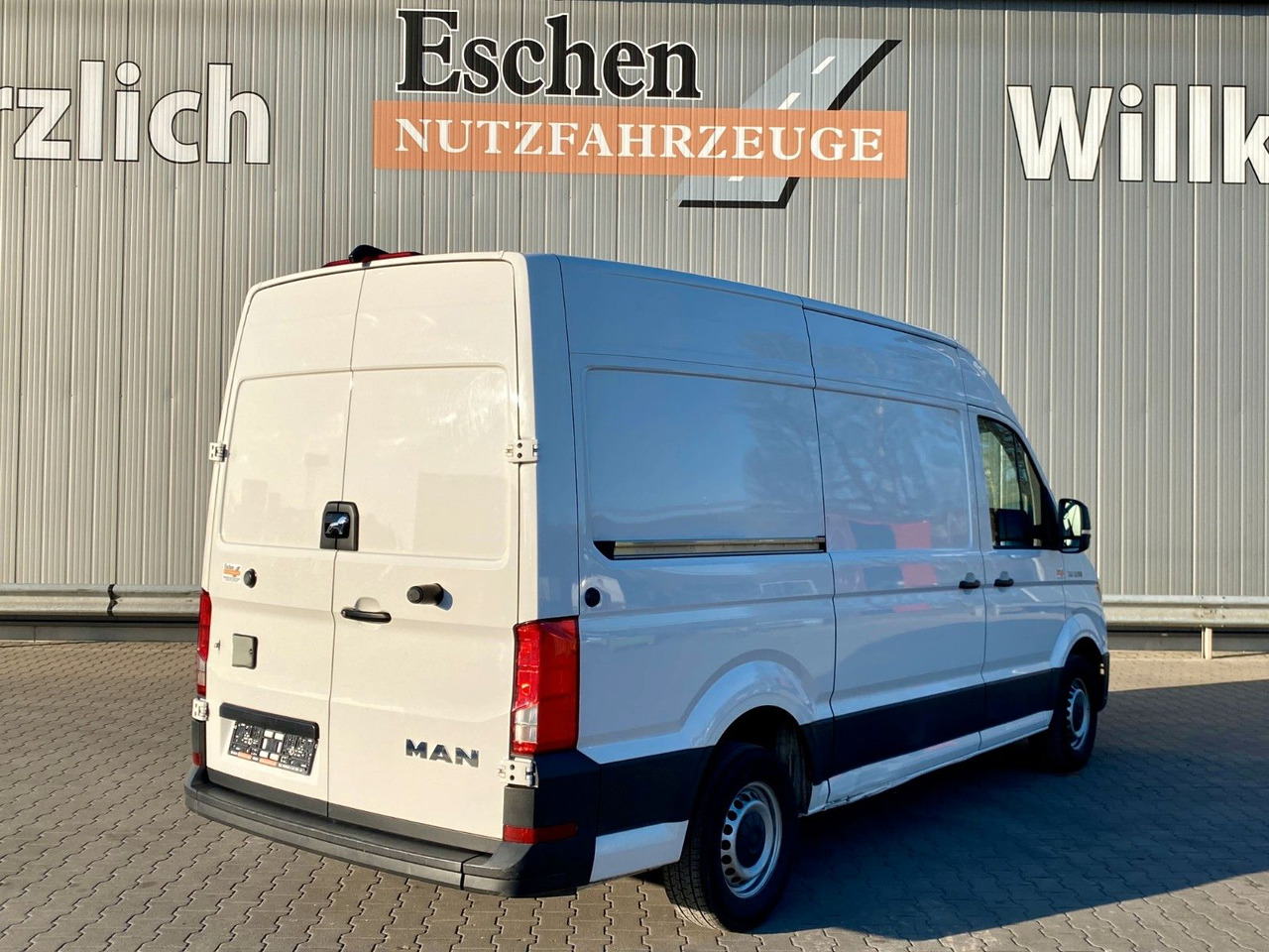 MAN TGE 3.140 | Seitentür*3x Sitze*Navi*Kamera*AC - Furgão: foto 5 MAN TGE 3.140 | Seitentür*3x Sitze*Navi*Kamera*AC - Furgão: foto 5