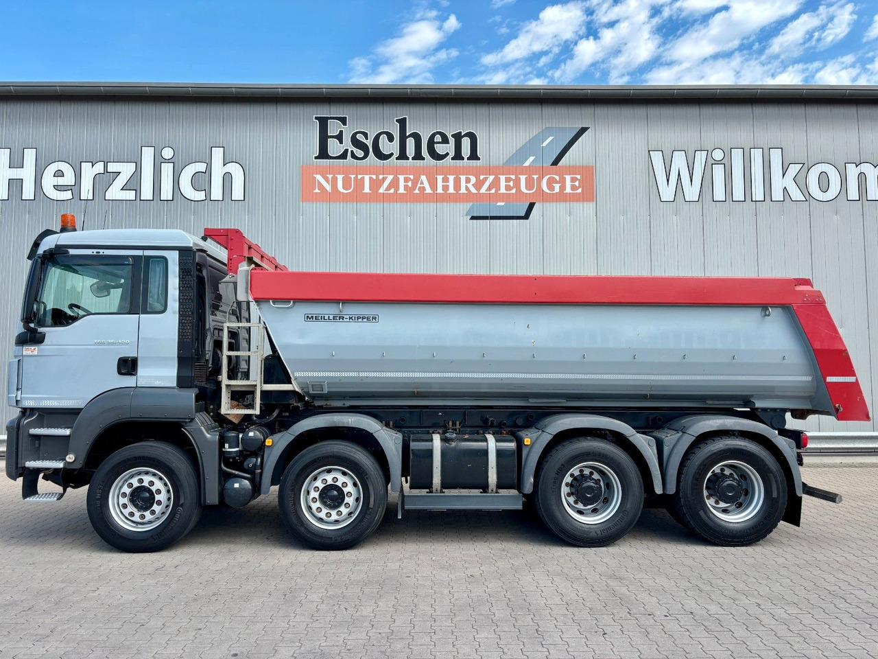 MAN TGS 35.420 8x4 BL | MEILLER*Rollplane*Navi*Klima - Camião basculante: foto 3 MAN TGS 35.420 8x4 BL | MEILLER*Rollplane*Navi*Klima - Camião basculante: foto 3