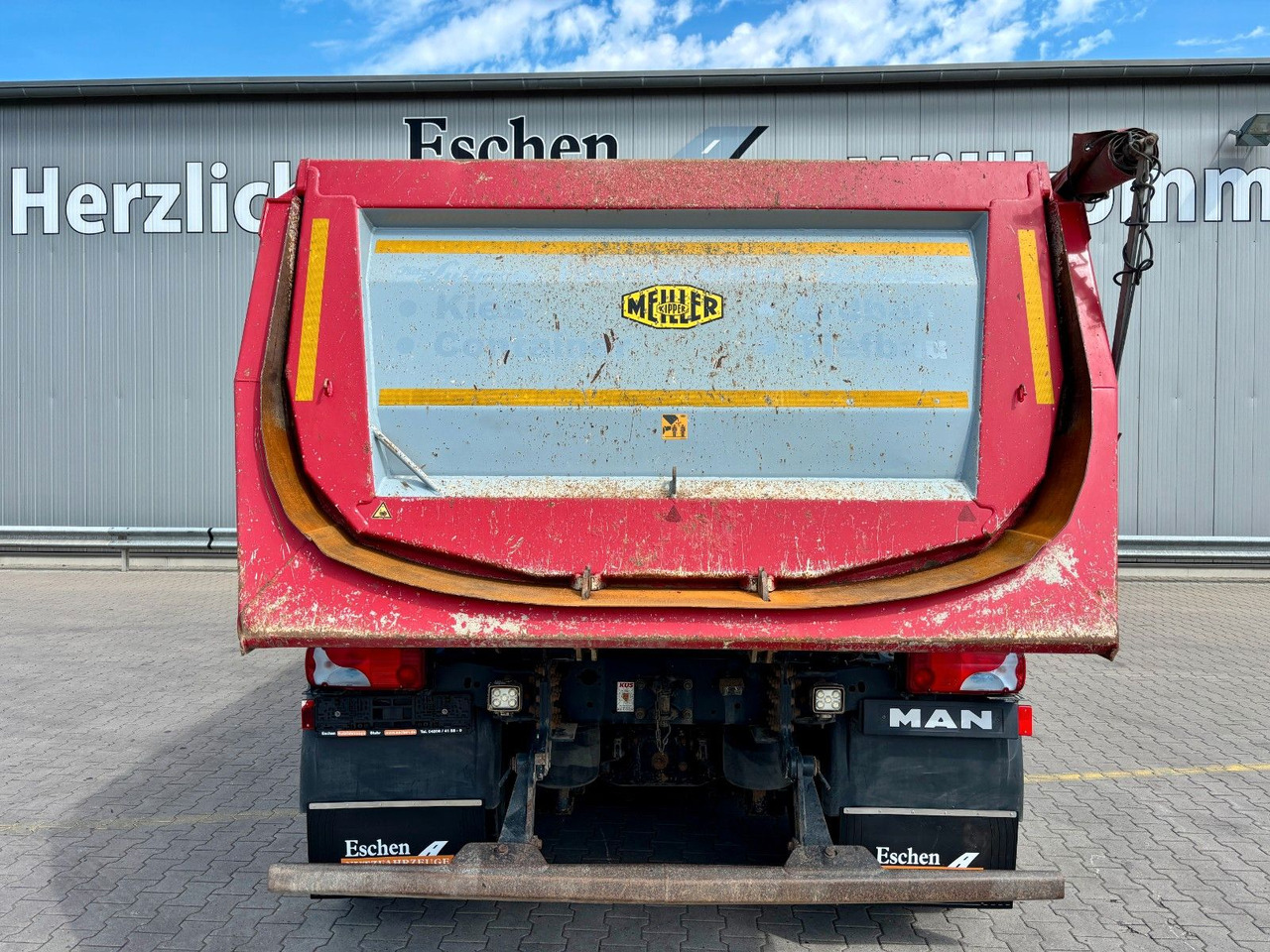 MAN TGS 35.420 8x4 BL | MEILLER*Rollplane*Navi*Klima - Camião multibenne: foto 5 MAN TGS 35.420 8x4 BL | MEILLER*Rollplane*Navi*Klima - Camião multibenne: foto 5