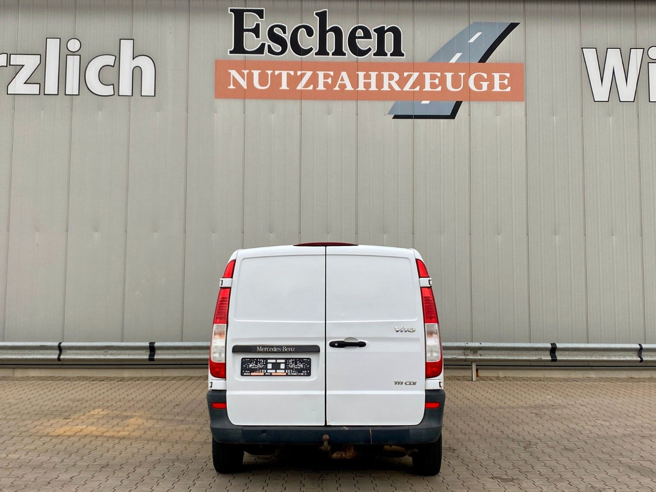 Mercedes-Benz 111 CDI Vito Kompakt Kastenwagen Seitentür - Furgão compacto: foto 4 Mercedes-Benz 111 CDI Vito Kompakt Kastenwagen Seitentür - Furgão compacto: foto 4