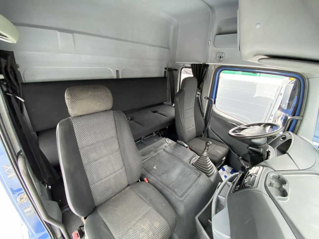 Camião de caixa aberta/ Plataforma Mercedes-Benz 1829 LL Axor: foto 14