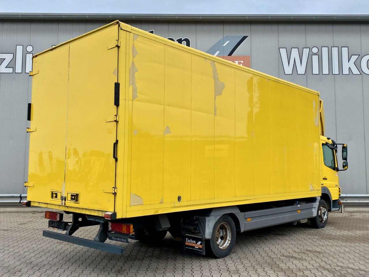Mercedes-Benz 816 Atego | 3 Sitze*3x Zurrleisten*Portal*ASR Mercedes-Benz 816 Atego | 3 Sitze*3x Zurrleisten*Portal*ASR - Camião furgão: foto 5 Mercedes-Benz 816 Atego | 3 Sitze*3x Zurrleisten*Portal*ASR Mercedes-Benz 816 Atego | 3 Sitze*3x Zurrleisten*Portal*ASR - Camião furgão: foto 5