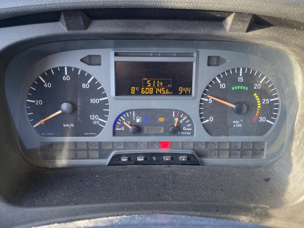 Mercedes-Benz 818 Atego - Camião de caixa aberta/ Plataforma: foto 5 Mercedes-Benz 818 Atego - Camião de caixa aberta/ Plataforma: foto 5