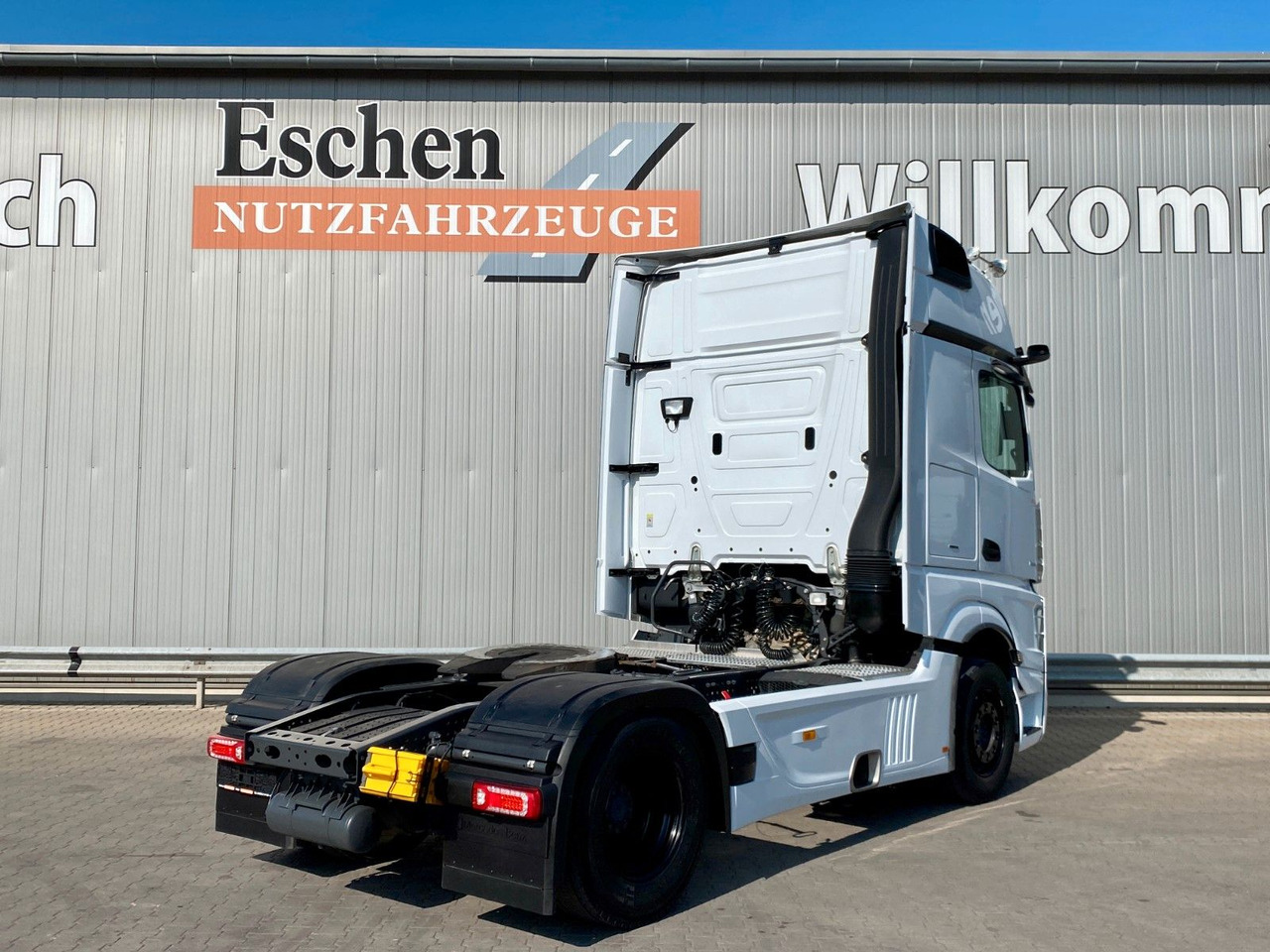 Mercedes-Benz 1851 Actros | GigaSpace*Navi*Retarder*Mirror Cam - Tractor: foto 5 Mercedes-Benz 1851 Actros | GigaSpace*Navi*Retarder*Mirror Cam - Tractor: foto 5