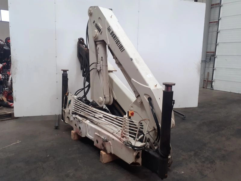 Grúa Bonfiglioli P15000L - Grua para camião para Camião: foto 4 Grúa Bonfiglioli P15000L - Grua para camião para Camião: foto 4