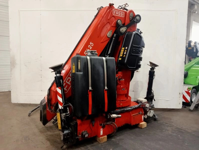 Grúa Fassi F425RA.2.23 E-DYNAMIC - Grua para camião para Camião: foto 2 Grúa Fassi F425RA.2.23 E-DYNAMIC - Grua para camião para Camião: foto 2