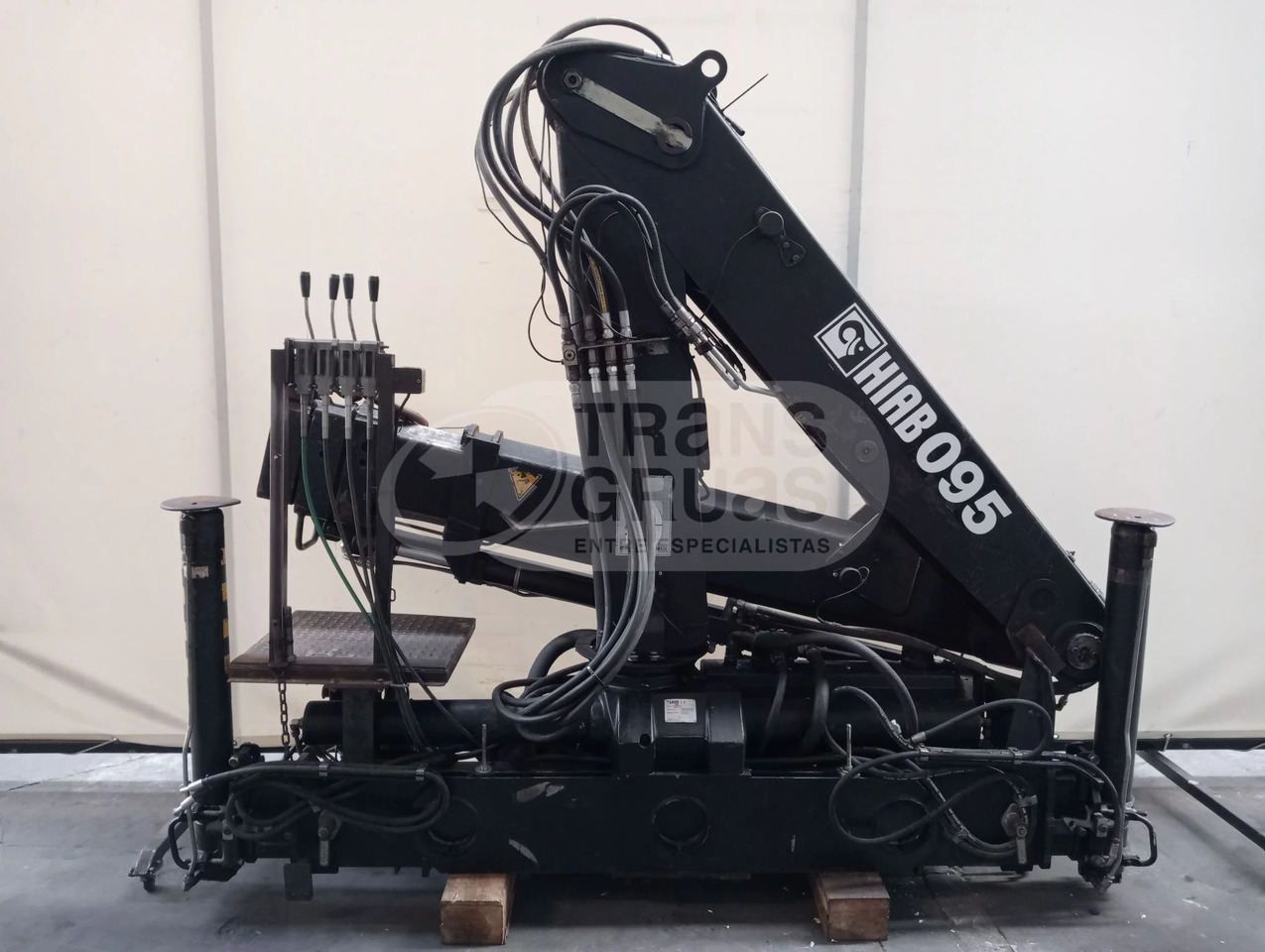 Grúa hidráulica Hiab 095-3 - Grua para camião: foto 2 Grúa hidráulica Hiab 095-3 - Grua para camião: foto 2